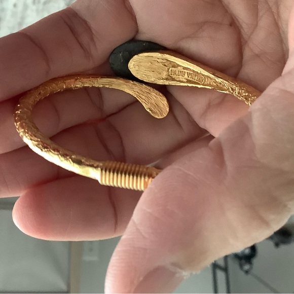 ☄️UNIQUE PADE VAVRA BRACELET☄️ - Picture 2 of 4